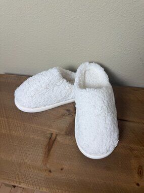 Nordic Peace Slippers Super Soft Size 40-41 Men's 7.5 Women's 9.5-10 NEW